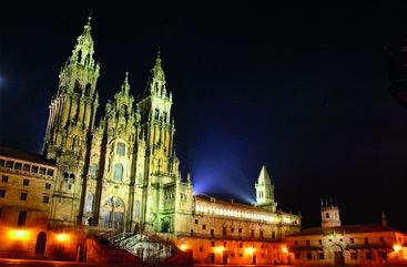 Cathédrale de Saint-Jacques-de-Compostelle de nuit